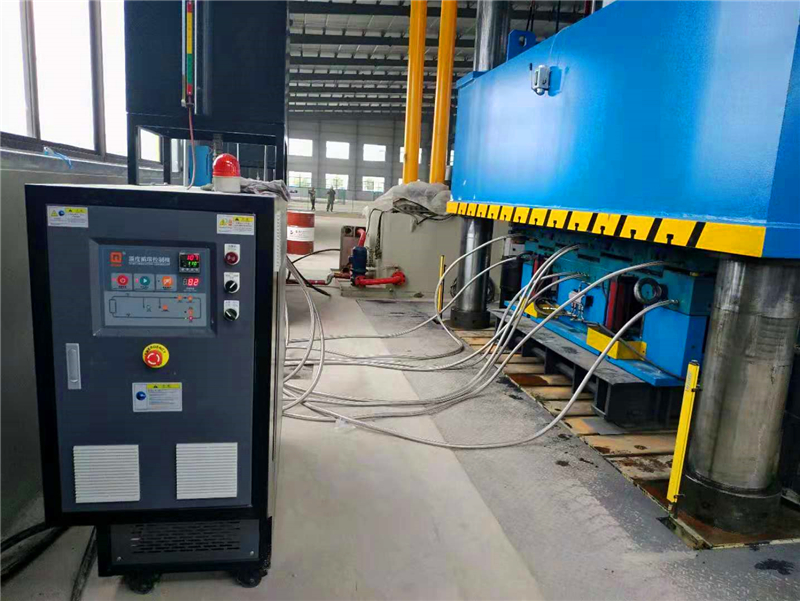 電加熱模溫機 電加熱模溫機