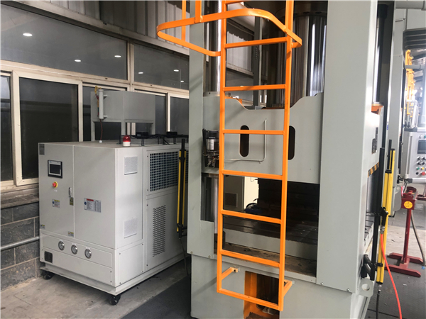 國產(chǎn)模溫機(jī)品牌