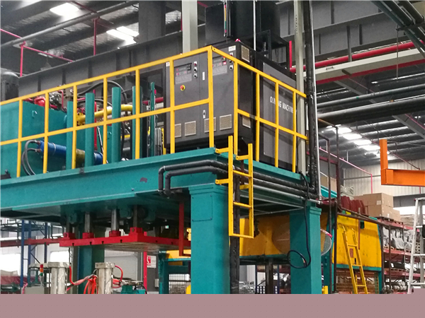 冷熱一體模溫機